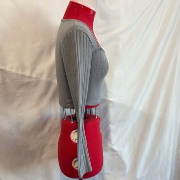 SHEIN Gray Ribbed Crop Top - Picture 3 of 6